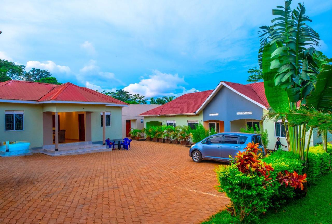 Airport Unique Hotel Entebbe Exterior foto