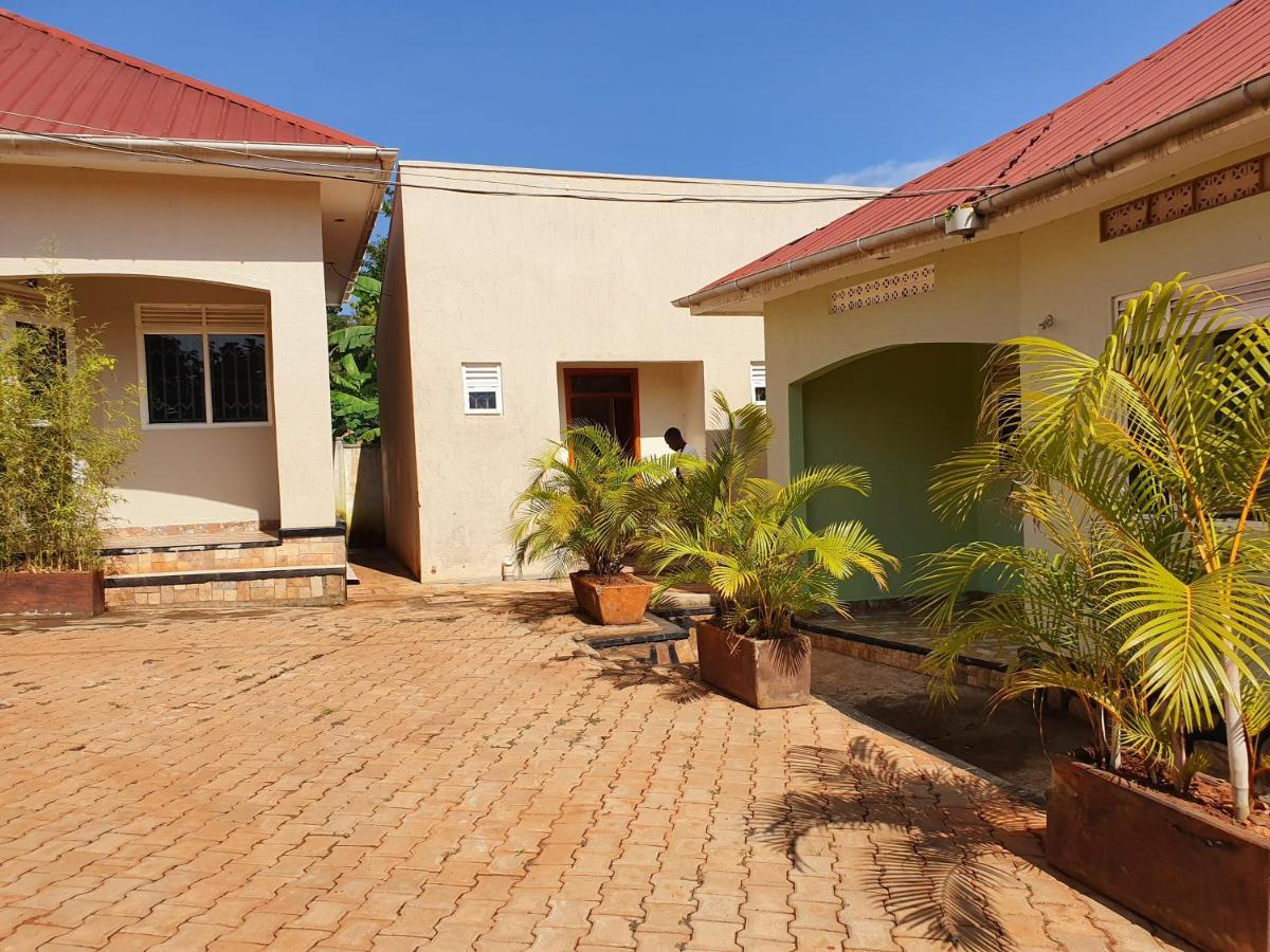 Airport Unique Hotel Entebbe Exterior foto